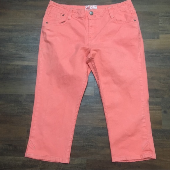 levi strauss signature stretch capris